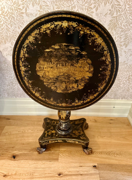 19th Century Chinoiserie Lacquer Pedestal Table