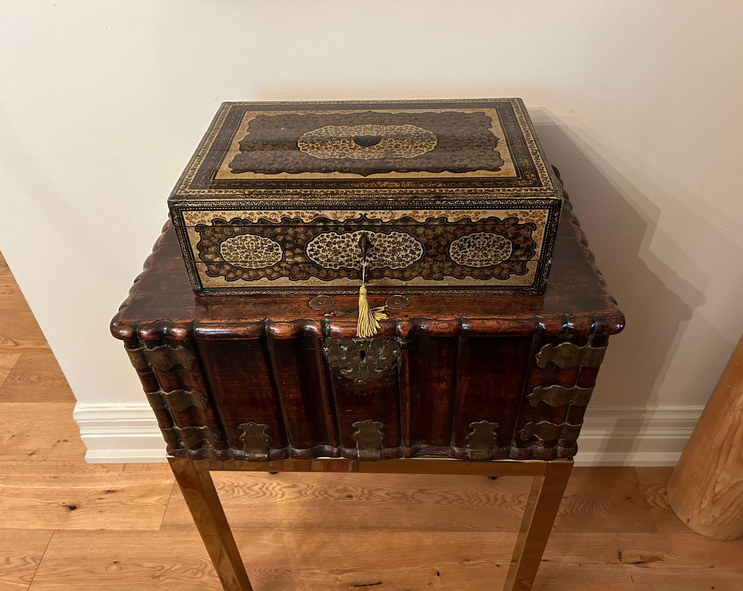 19th Century Chinoiserie Lacquer Sewing Box