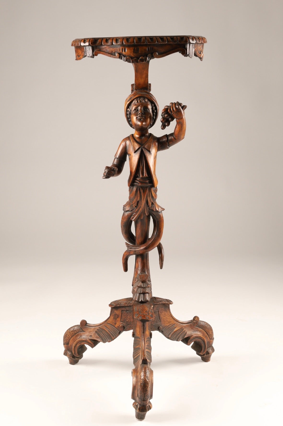 Antique Italian Walnut Pedestal Table With Carved Putti, 19th Century